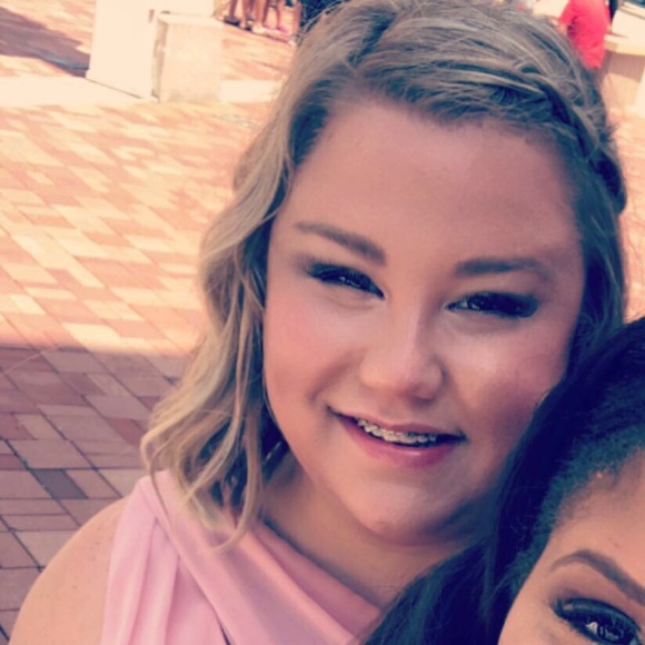 Meet your Posher, Kristi - Picture 1 of 1